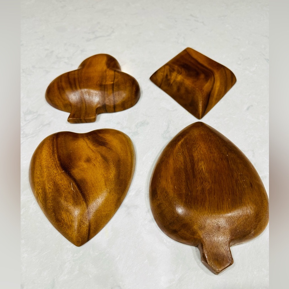set of 4 vintage monkey pod wood bowls shaped like the suits of a deck of cards - Picture 6 of 10